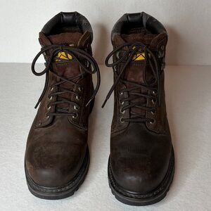 Caterpillar work boots, size 8